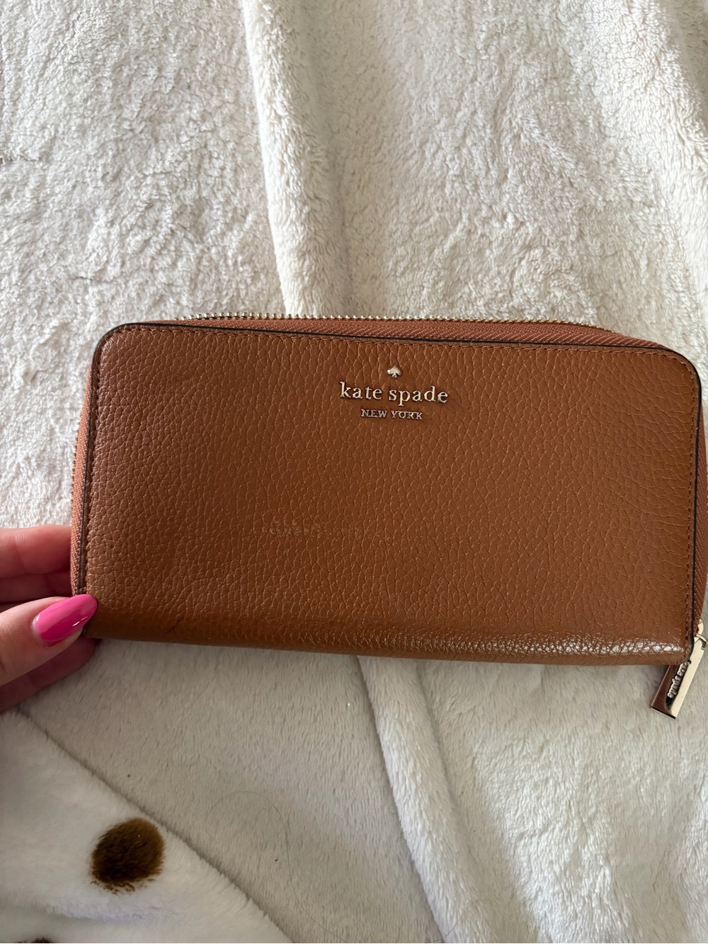 kate spade Tan Pebbled Leather Zip Wallet with Gold Logo